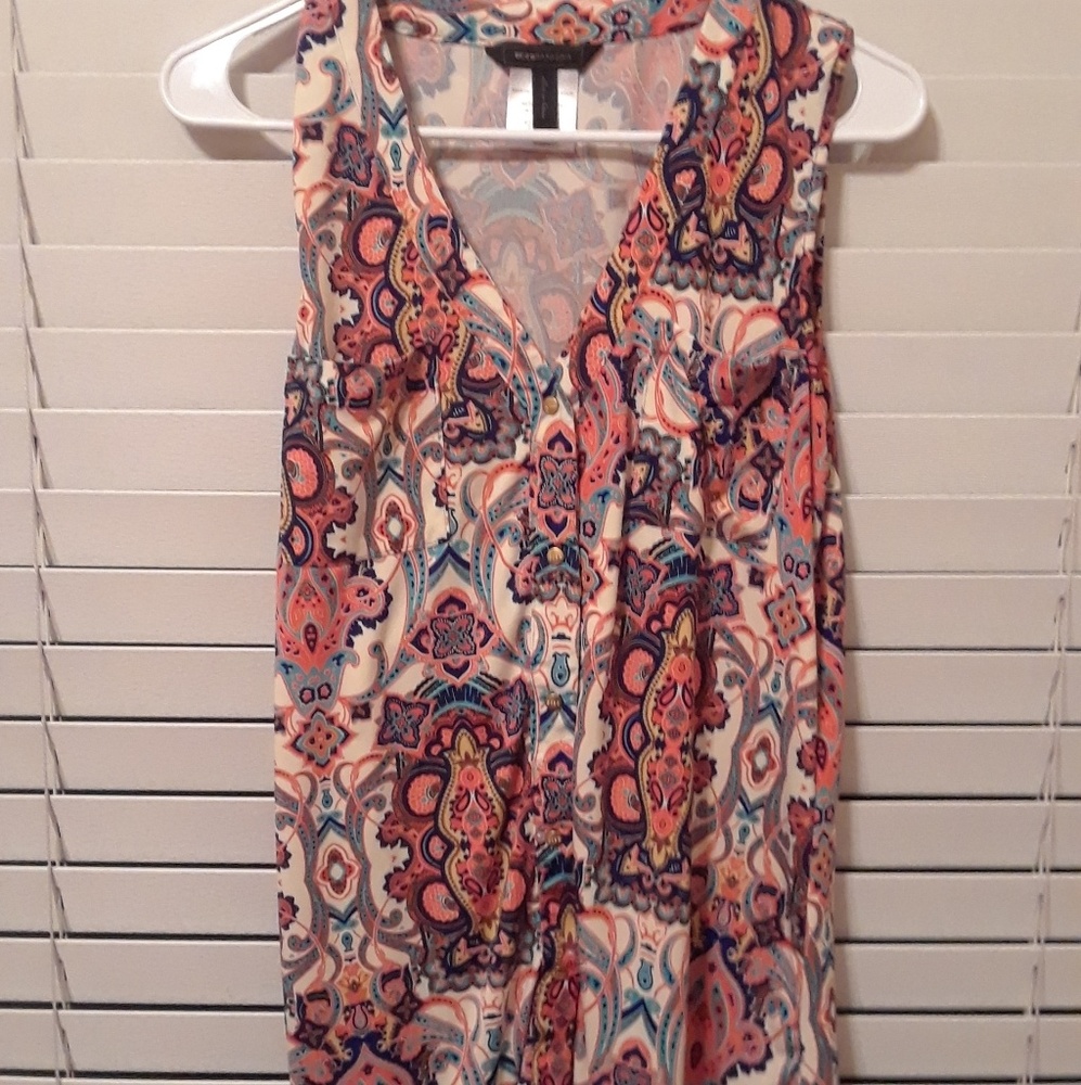 Womans button up sleeves top!